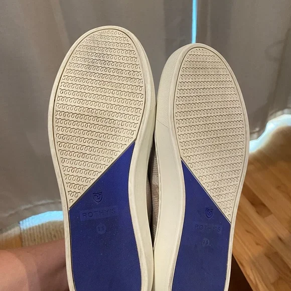 Rothy’s Retired Sand Camo Chelsea - Picture 6 of 6